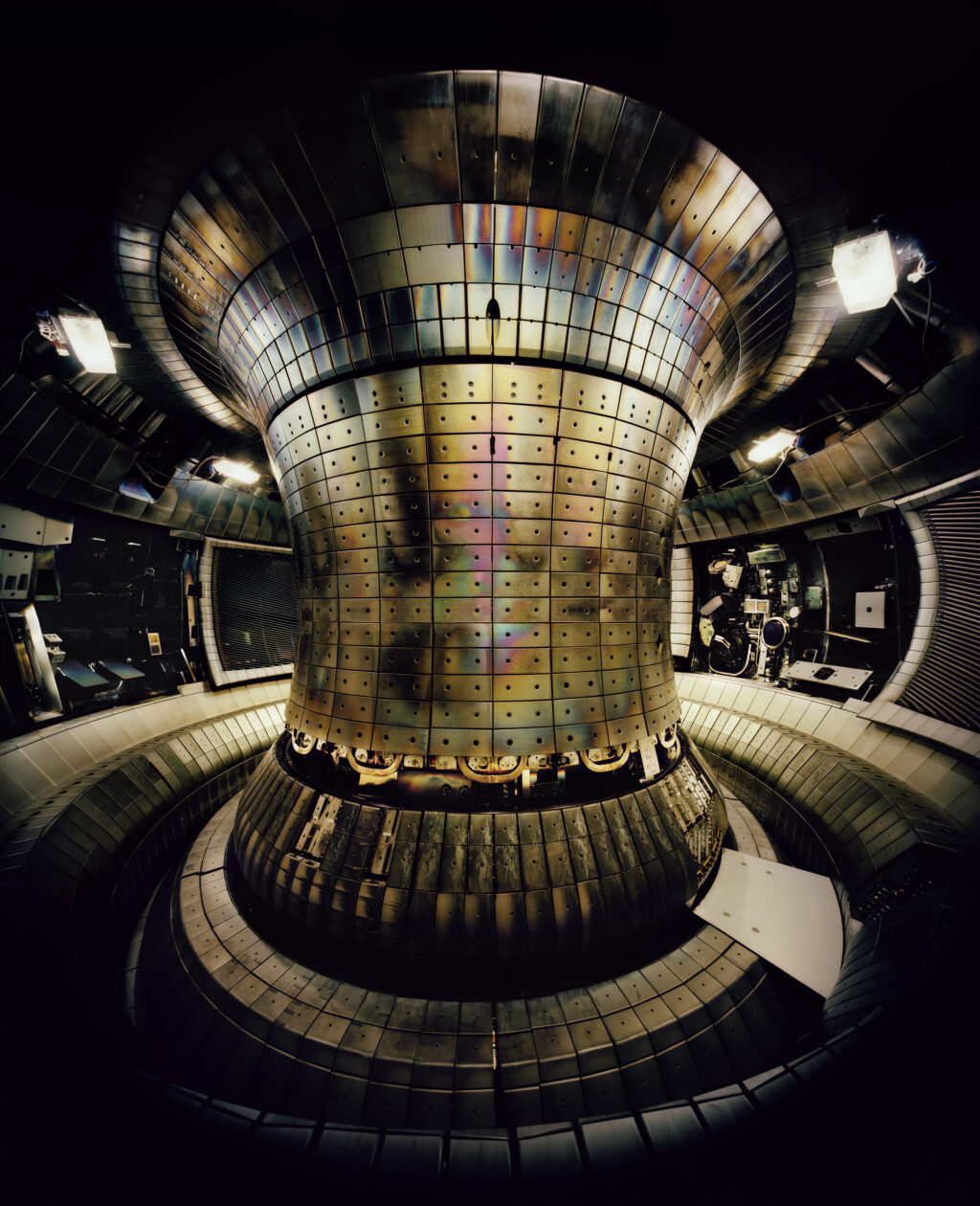 <p>GALERIE MAX HETZLER</p>
<p> </p>
<p>Thomas Struth, <em>Tokamak Asdex Upgrade Interior 1, Max Planck IPP, Garching 2010,</em> Chromogenic print, 275,8 x 225,0 cm. © Thomas Struth</p>
